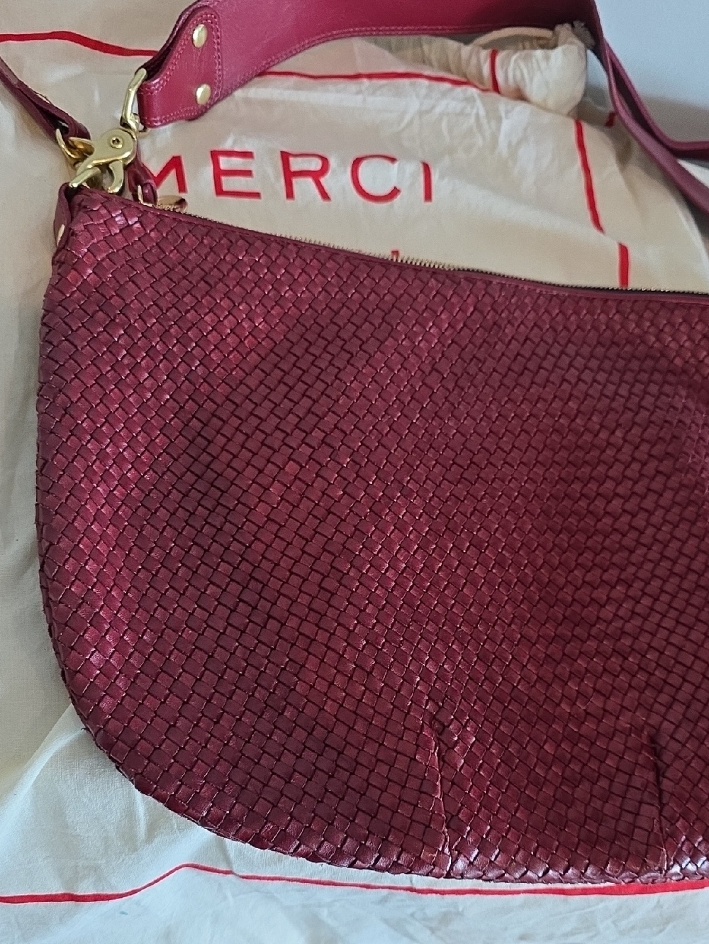 Clare V Moyen Messenger Bag In Woven Oxblood - Picture 3 of 16